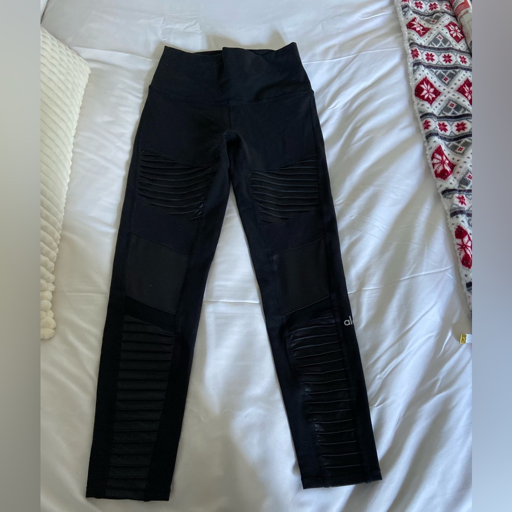 Alo Yoga Leggings